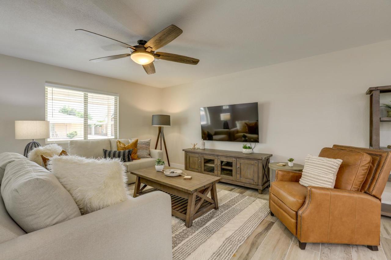 Sun City Retreat With Patio Near Golfing And Hiking! Extérieur photo